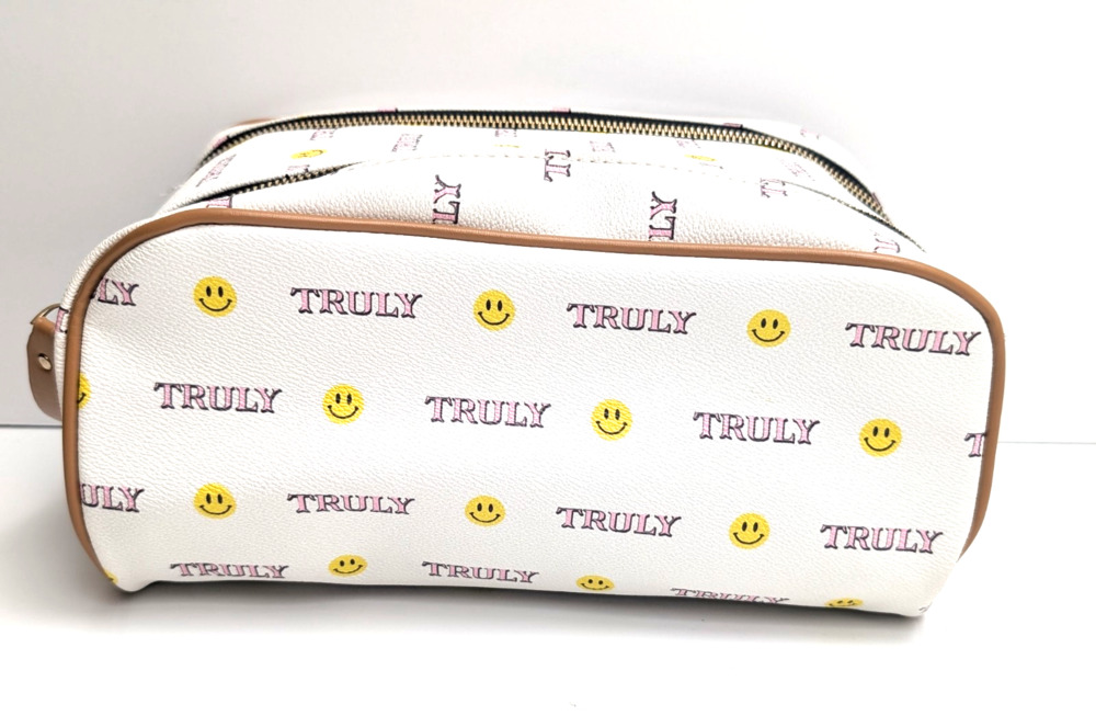 Truly Cosmetic Bag Los Angeles Smiley Face 12x6 NWOT Large Double Zipper